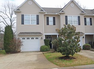 210 Biddeford Pl, Greenville, SC 29609