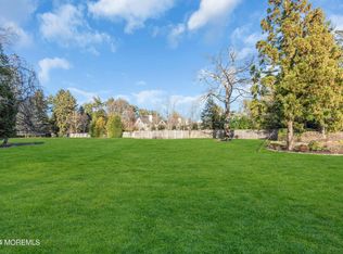 11 Buttonwood Ln E, Rumson, NJ 07760