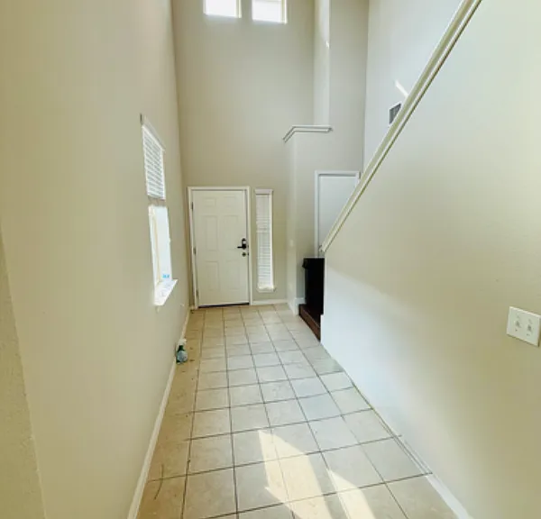 400 Eagle Brook Ln — Photo 15