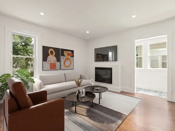 134 Brown St #2, Waltham, MA 02453