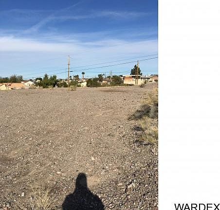 5th image of 3641 Buena Vista Ave