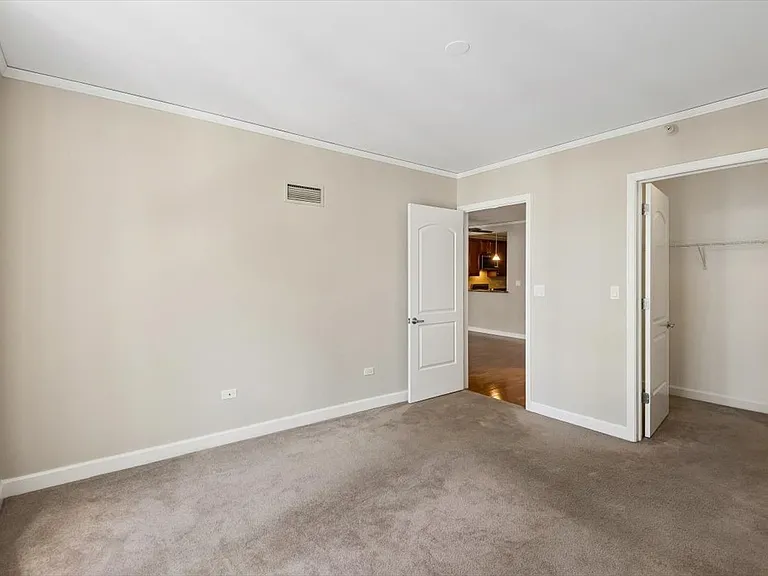 420 E Waterside Dr #807 — Photo 18