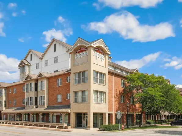 50 N Bokelman St APT 335, Roselle, IL 60172