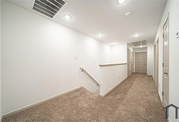 3rd image of 7624 Magnolia Village #102