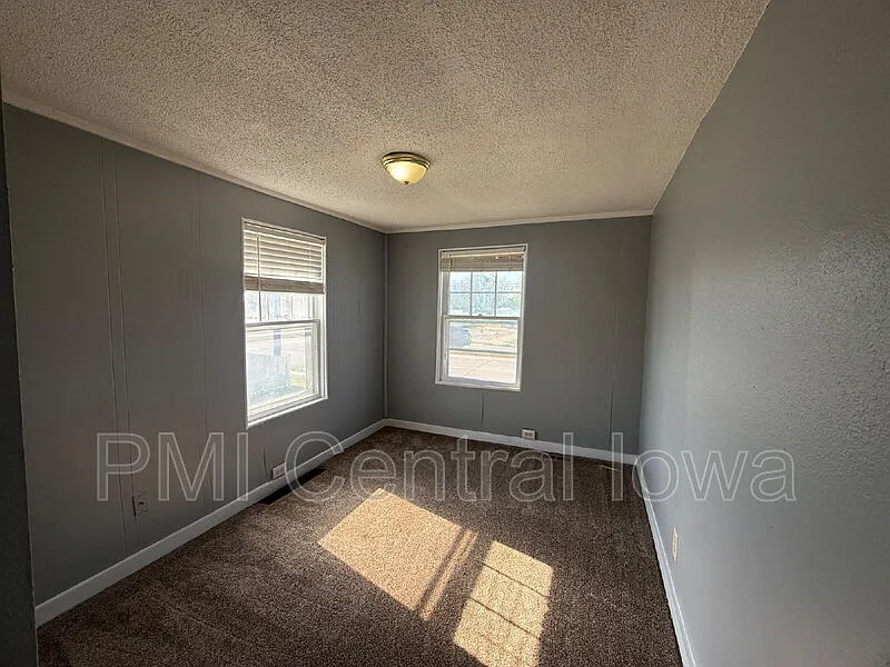 2 bed, 1.0 bath, 795 sqft, $1,100 — Photo 3