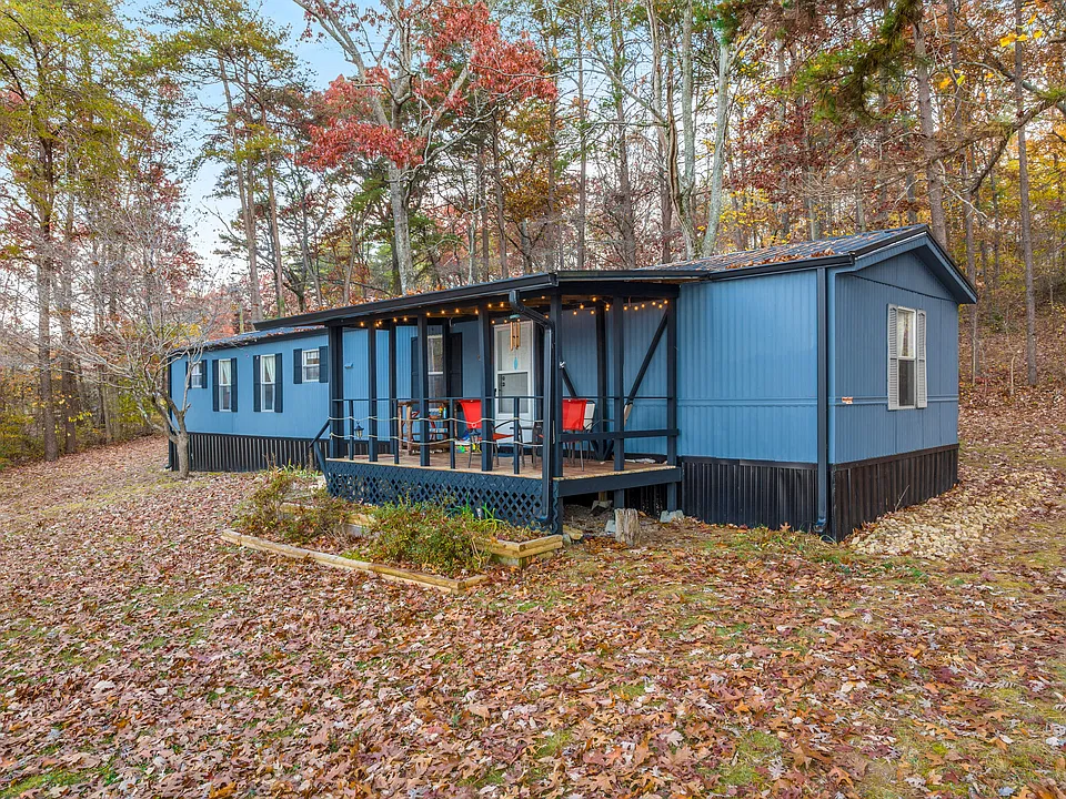 188 Johnston Ln