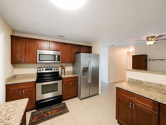 3rd image of 5814 HAMMON DRIVE