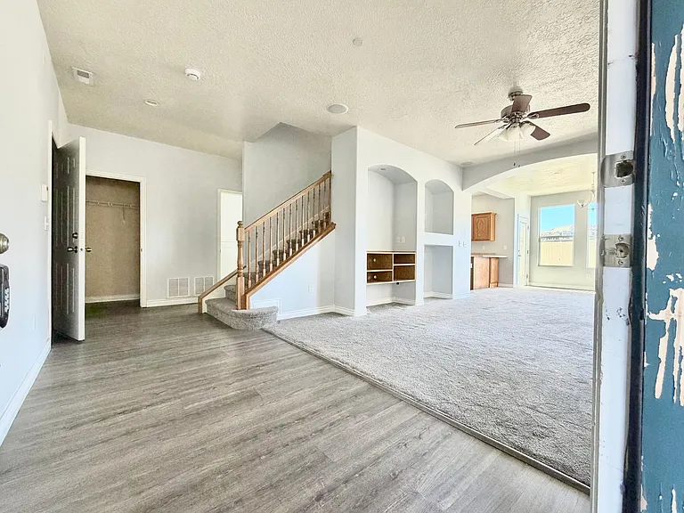 1688 W 3180th St N #G1 — Photo 4