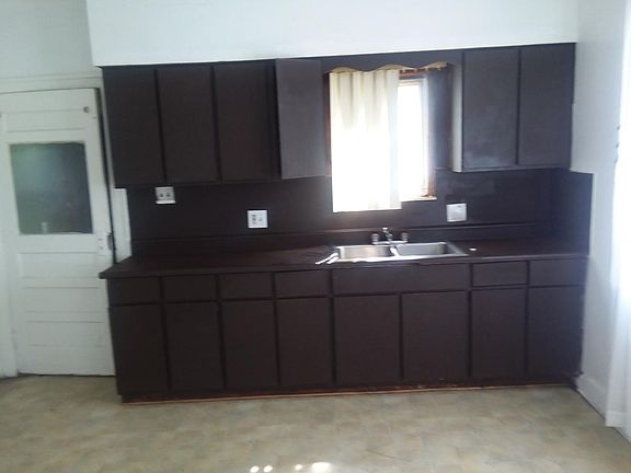 2nd image of 3717 S Ethel St