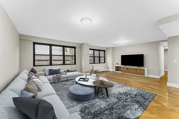 Rented by Compass | media 10