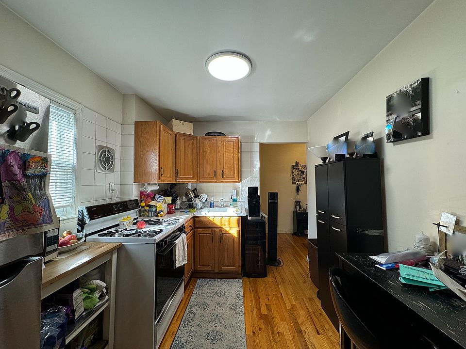 1st image of 21-30 33rd Ave #1R