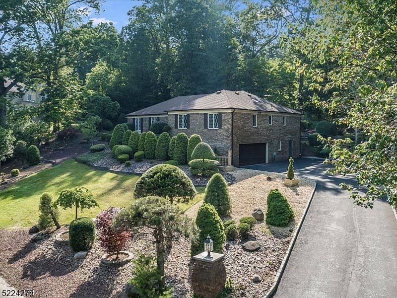 17 Ford Ln, Roseland, NJ 07068 MLS 3846893 Zillow