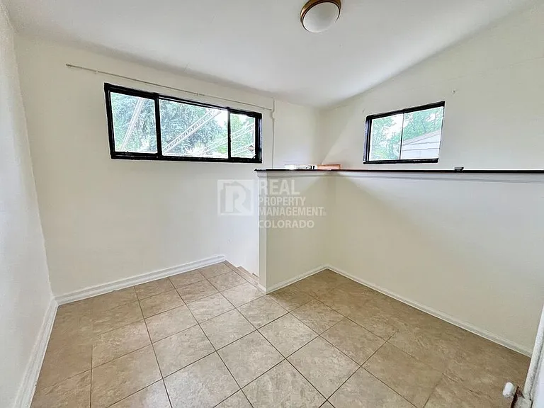 1412 S Grant St — Photo 13