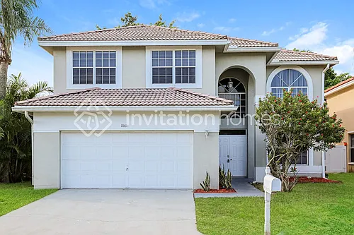 1081 Fairfax Cir W Photo 1