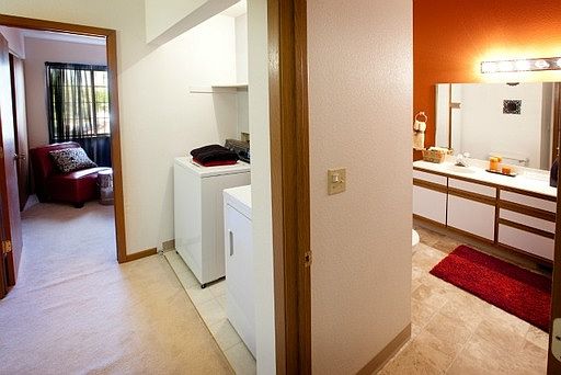 1st image of 2164 Hemlock Blvd