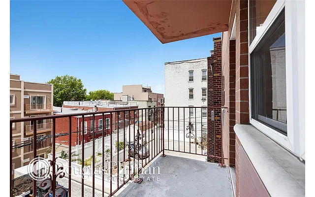 Rented by Douglas Elliman | media 27