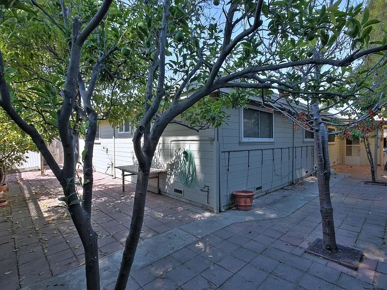 127 Dalma Dr — Photo 11