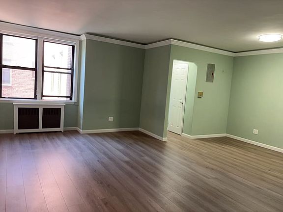 3rd image of 14446 38th Ave #4C