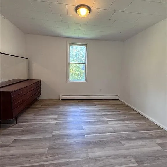 393 Adelaide St — Photo 10