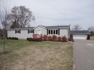 W5152 Oakland Dr, Rio, WI 53960
