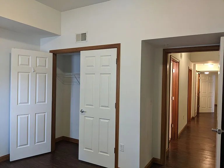 112 College Avenue — Photo 59