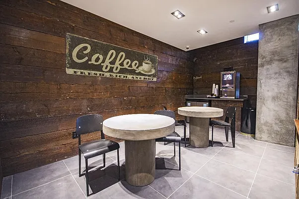 Rented by Level Group | media 30