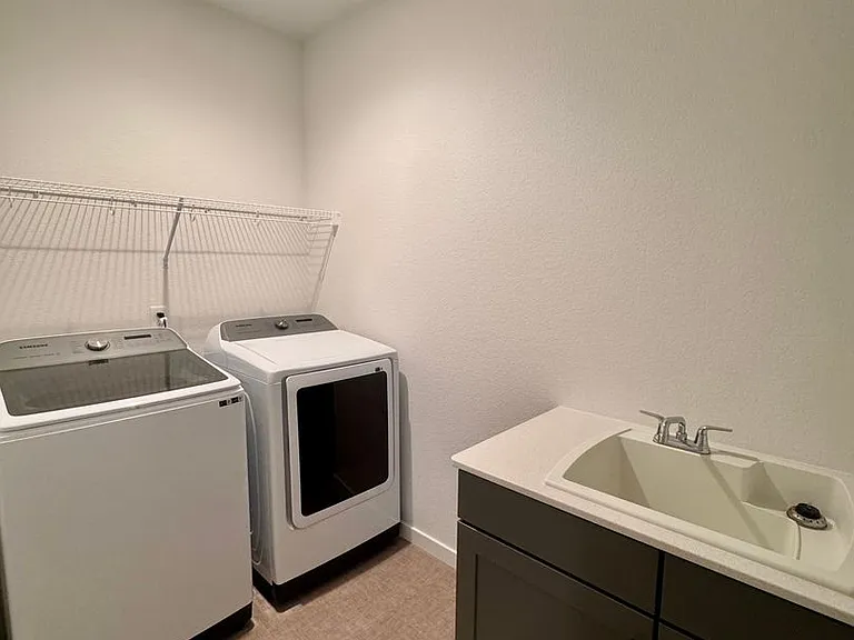 8275 Nat Love Dr — Photo 8