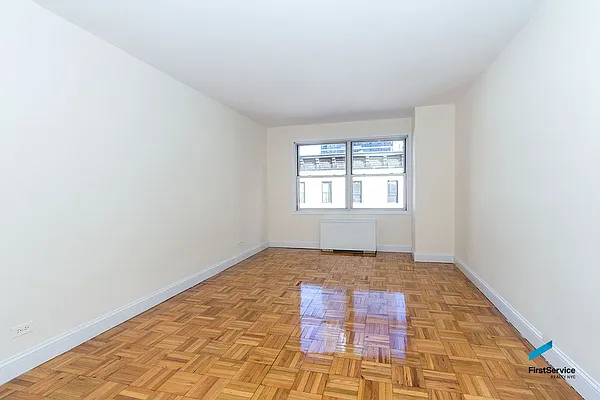 Rented by FirstService Realty (legacy) | media 22