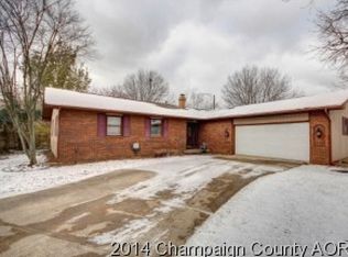 6 Stanford Pl, Champaign, IL