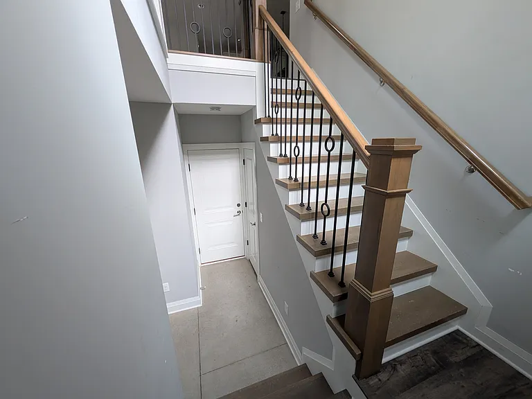 E Hubbard Ave — Photo 6