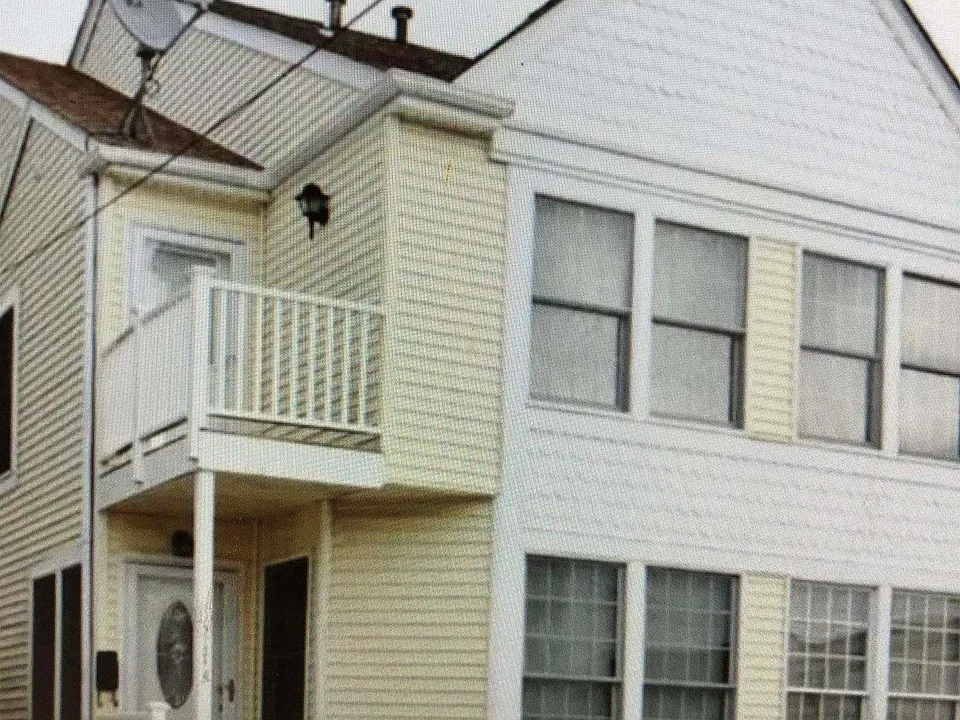 217 3rd St S