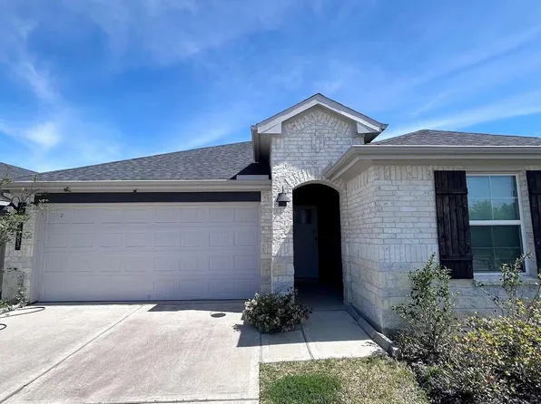 4983 Edgewood Dr, Fresno, TX 77545