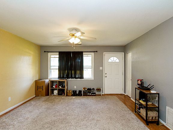 2nd image of 305 Dodge Dr