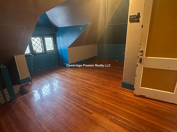 2nd image of 10 Winthrop Ave #1