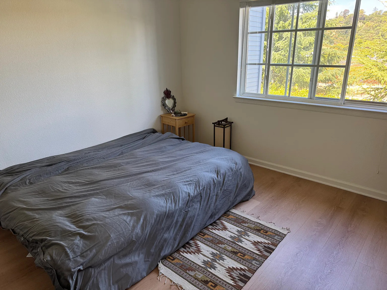 3 bed, 1130 sqft, $4,950 — Photo 3