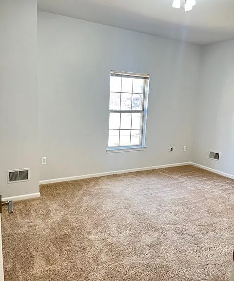 11752 Farmington Rd #31 — Photo 14