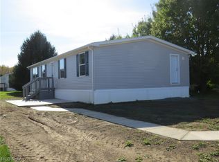 1598 Bogie Ln, Painesville, OH 44077