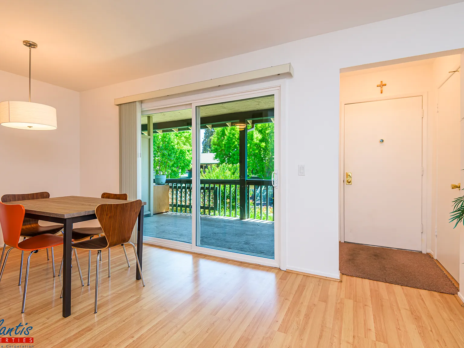 1 bed, 668 sqft, $2,695 — Photo 3