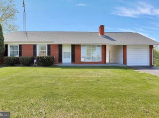 51 Denim Ln, Kearneysville, WV 25430