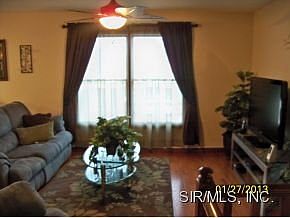 2nd image of 4916 Sequoia Dr
