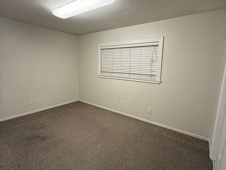 334 Roanoke Rd — Photo 26