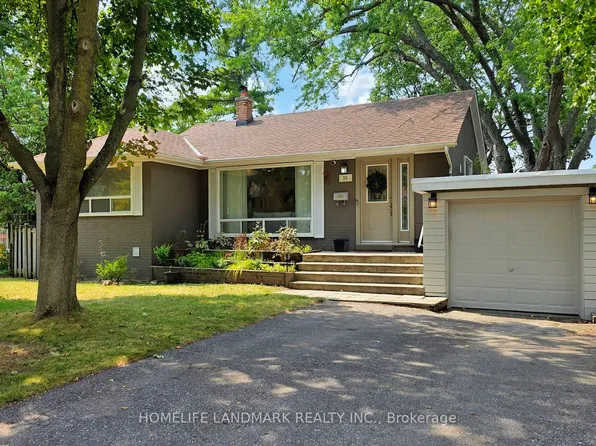 30 Paperbirch Dr, Toronto, ON M3C 2E7