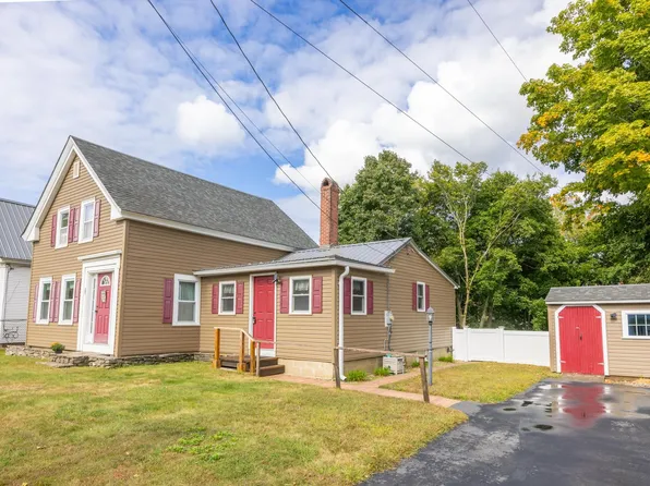 7 Old Manchester Road, Raymond, NH 03077