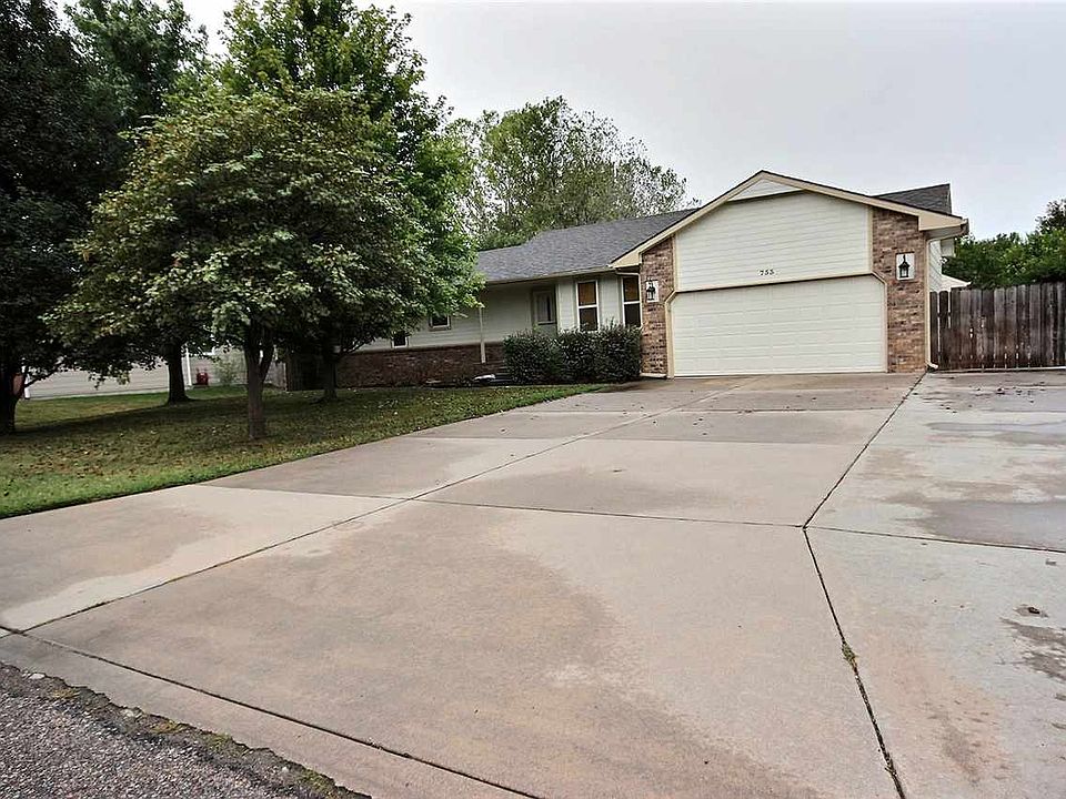 1st image of 733 Dublin Dr