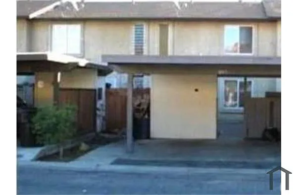 Building Photo - 7934 Primrose Ln