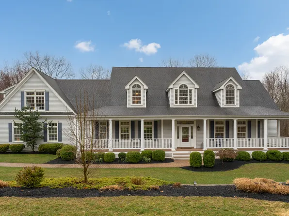 20 Leatherman Road, Guilford, CT 06437