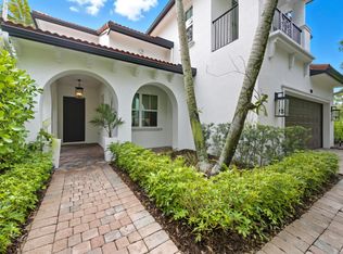 981 Mill Creek Dr, Palm Beach Gardens, FL 33410