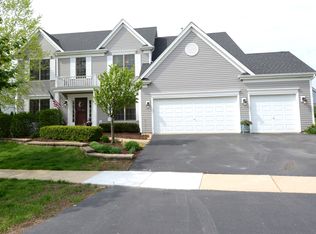 S594 Preston Ct, Geneva, IL 60134