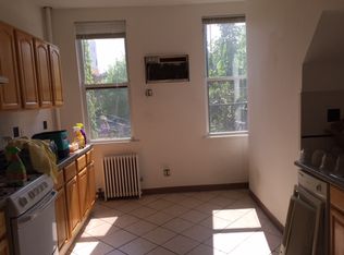 161 Newell St APT 2L, Brooklyn, NY 11222