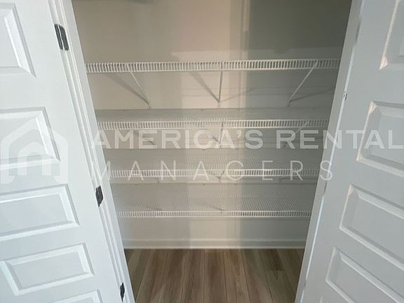 3rd image of 128 Victor Dr
